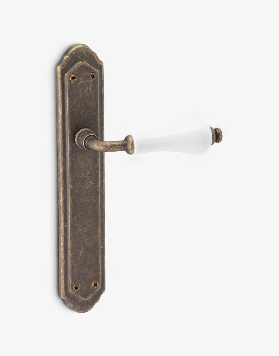 Bel.la door handle set on special backplate