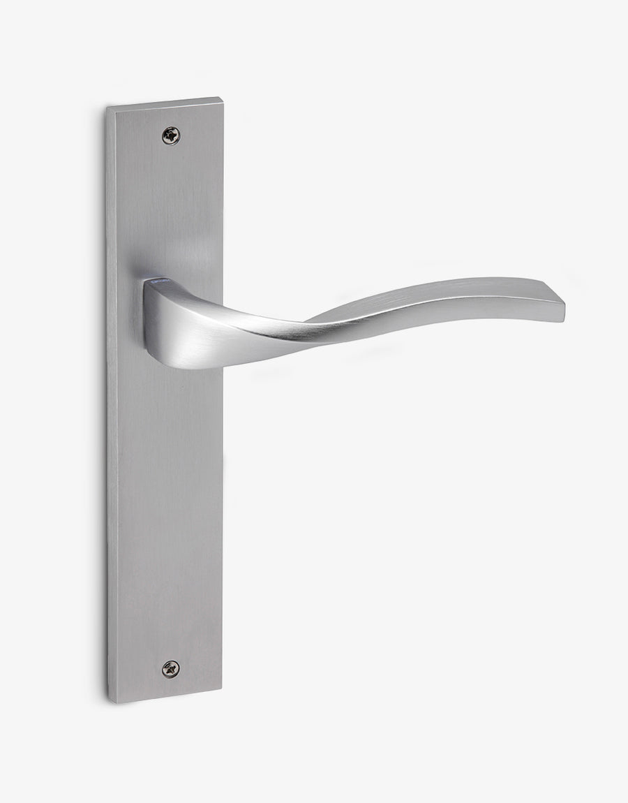 Vol.la lever handle set on a rectangular backplate