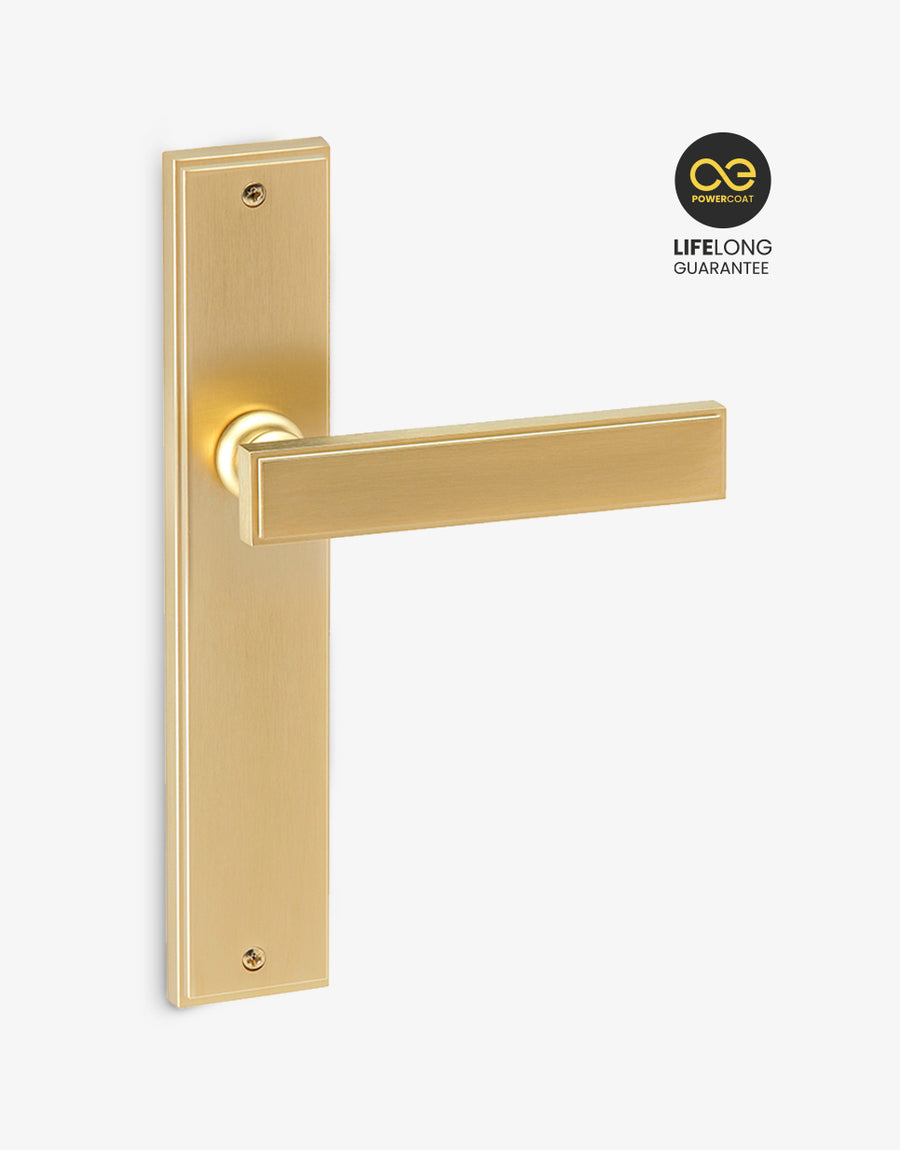 Malika lever handle set on a rectangular backplate
