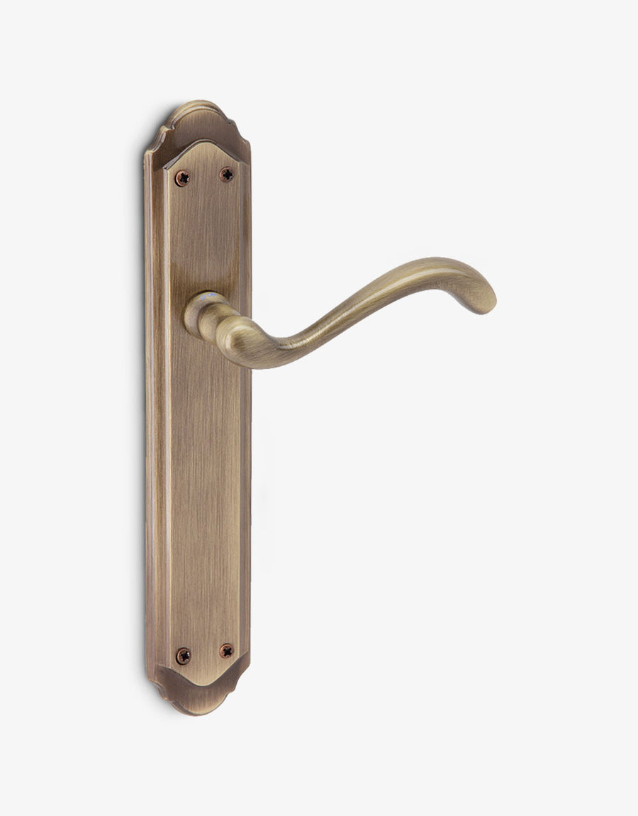 María door handle set on special backplate
