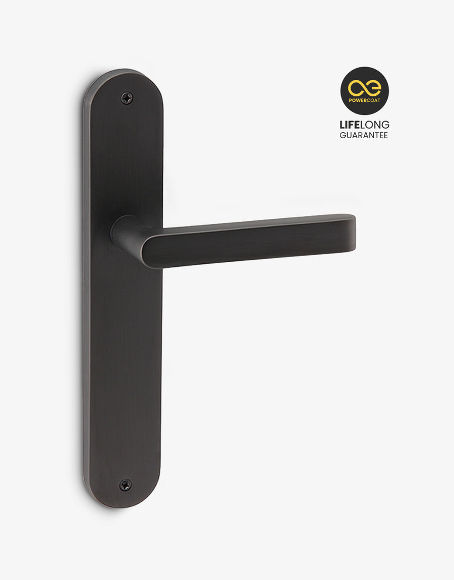 Ipnos lever handle set on an oval backplate